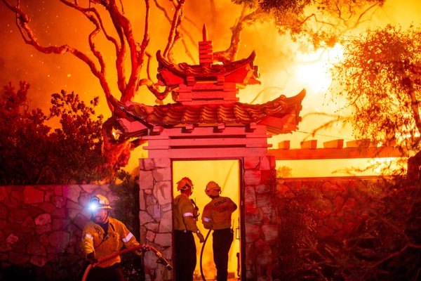  Incêndio que atinge Los Angeles deve ser o mais caro da história dos EUA