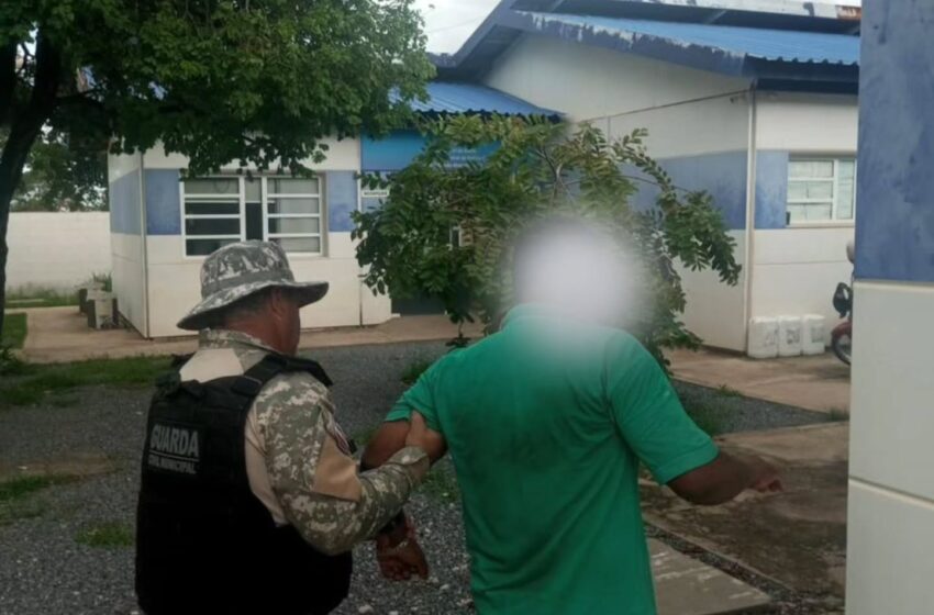  Motorista embriagado causa acidente e acaba preso pela GCM em Luís Eduardo Magalhães